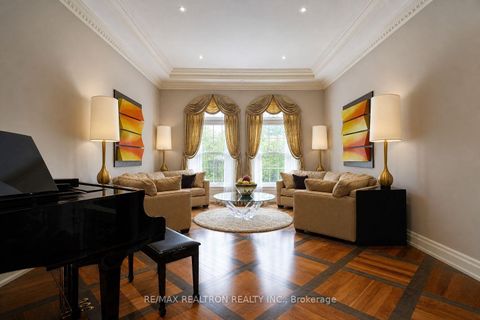 Photo 9 at 25 Parr Place, Uplands, Vaughan