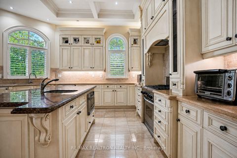 Photo 10 at 25 Parr Place, Uplands, Vaughan