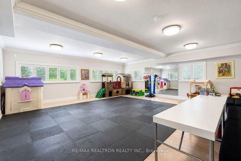 Photo 32 at 25 Parr Place, Uplands, Vaughan