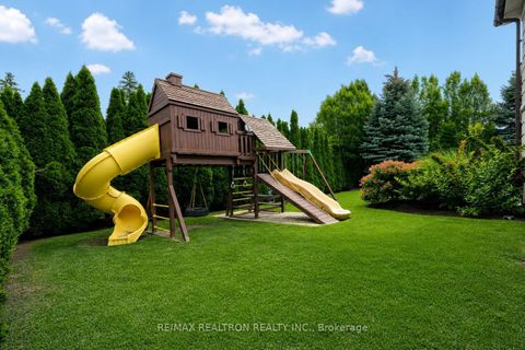 Photo 37 at 25 Parr Place, Uplands, Vaughan