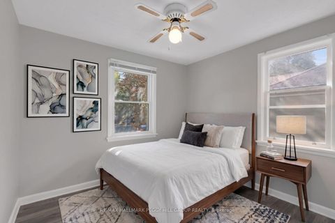 Photo 3 at 19 Alfred Street, Allandale, Barrie