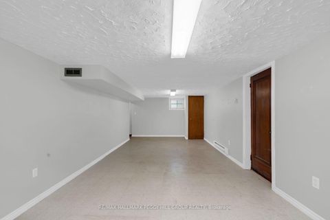 Photo 7 at 19 Alfred Street, Allandale, Barrie