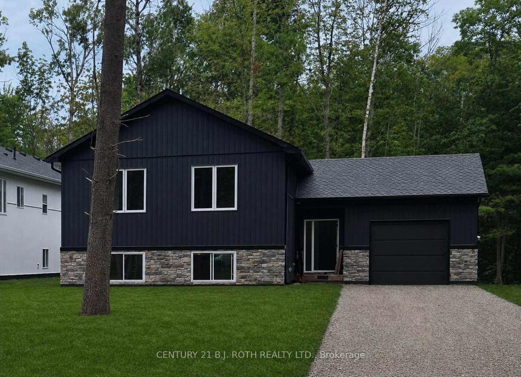 3183 Cove Avenue, Rural Innisfil, Innisfil photo number 2
