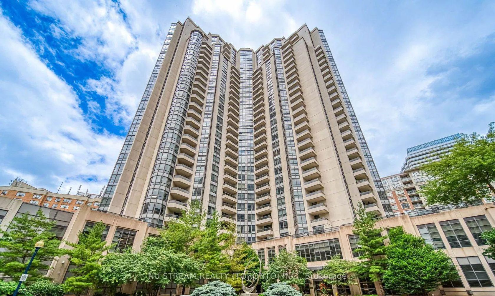 1519 - 500 Doris Avenue, Willowdale East, Toronto photo number 2
