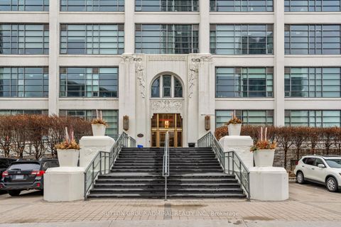 Photo 3 at 434 - 637 Lake Shore Boulevard W, Niagara, Toronto