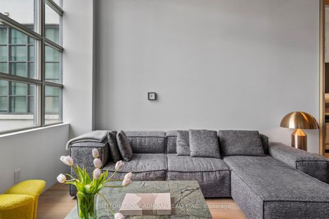 Photo 17 at 434 - 637 Lake Shore Boulevard W, Niagara, Toronto