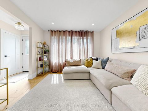 Photo 4 at 404 Glen Park Avenue, Glen Park, Toronto