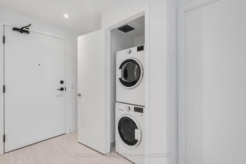Photo 6 at 3212 - 55 Mercer Street, Waterfront Communities C1, Toronto