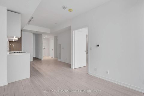 Photo 11 at 3212 - 55 Mercer Street, Waterfront Communities C1, Toronto