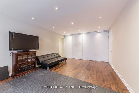 Photo 1 at 22 Banstock Drive, Steeles, Toronto