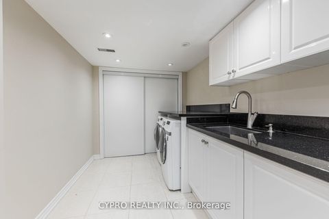 Photo 3 at 22 Banstock Drive, Steeles, Toronto
