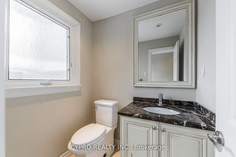 Photo 9 at 22 Banstock Drive, Steeles, Toronto