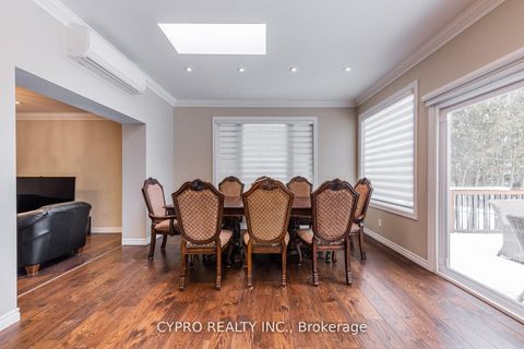 Photo 11 at 22 Banstock Drive, Steeles, Toronto