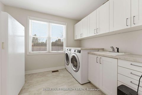 Photo 14 at 154 Hollingsworth Drive, King City, King