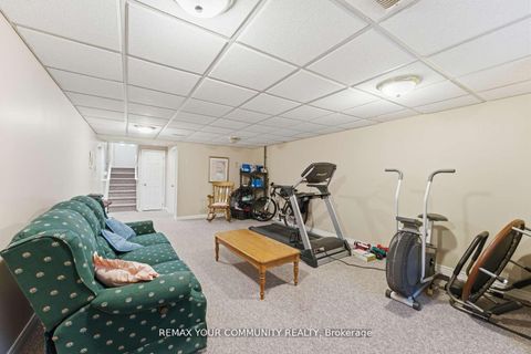Photo 21 at 154 Hollingsworth Drive, King City, King