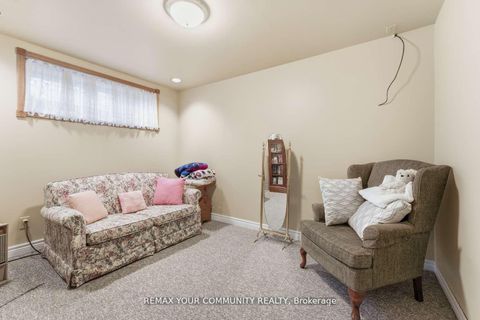 Photo 25 at 154 Hollingsworth Drive, King City, King