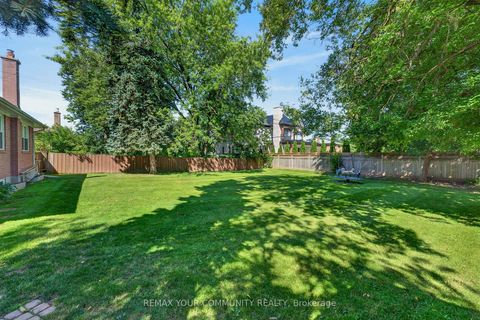 Photo 29 at 154 Hollingsworth Drive, King City, King