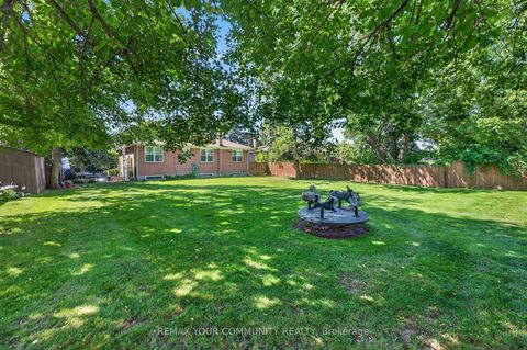 Photo 30 at 154 Hollingsworth Drive, King City, King