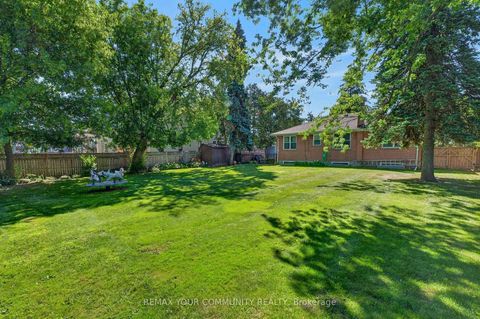 Photo 31 at 154 Hollingsworth Drive, King City, King