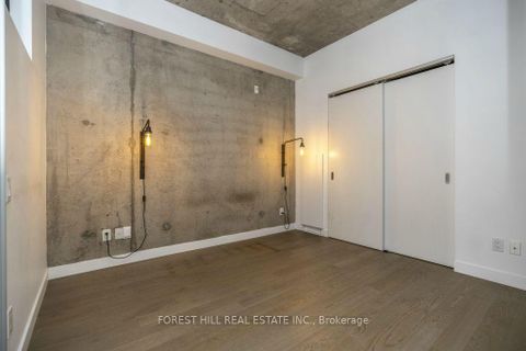 Photo 7 at 611 - 25 Stafford Street, Niagara, Toronto