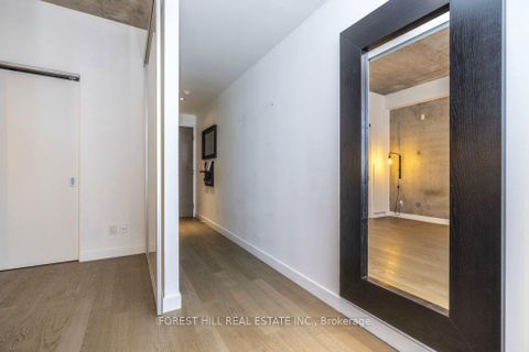 Photo 11 at 611 - 25 Stafford Street, Niagara, Toronto