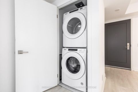 Photo 16 at 429 - 33 Frederick Todd Way, Thorncliffe Park, Toronto