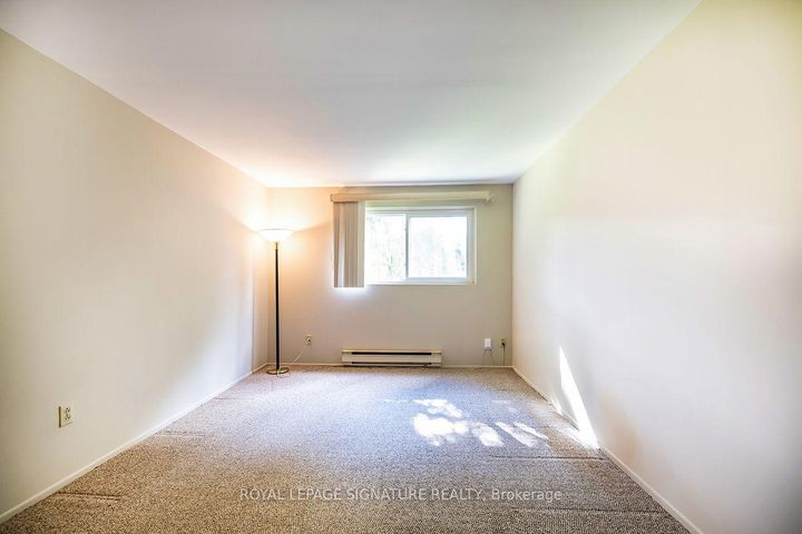 Photo 8 at 62 Thorny Vineway, Bayview Village, Toronto