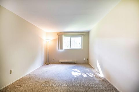 Photo 8 at 62 Thorny Vineway, Bayview Village, Toronto