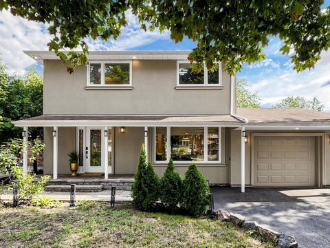 Photo 1 at 162 Laverock Avenue, Mill Pond, Richmond Hill