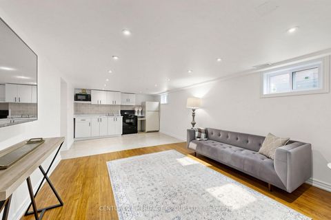 Photo 36 at 162 Laverock Avenue, Mill Pond, Richmond Hill