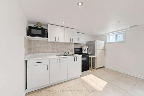 Photo 39 at 162 Laverock Avenue, Mill Pond, Richmond Hill