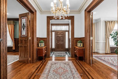 Photo 1 at 44 Cotswold Crescent, Windfields, Toronto