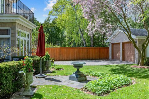 Photo 10 at 44 Cotswold Crescent, Windfields, Toronto