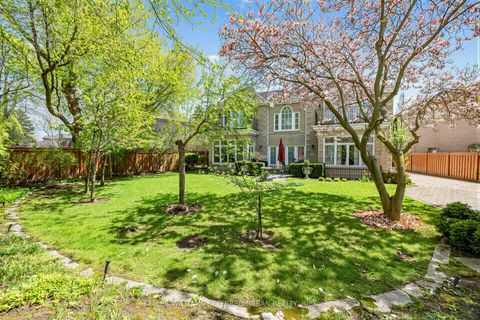 Photo 12 at 44 Cotswold Crescent, Windfields, Toronto