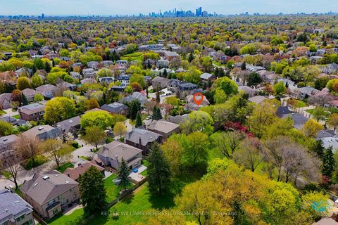 Photo 18 at 44 Cotswold Crescent, Windfields, Toronto