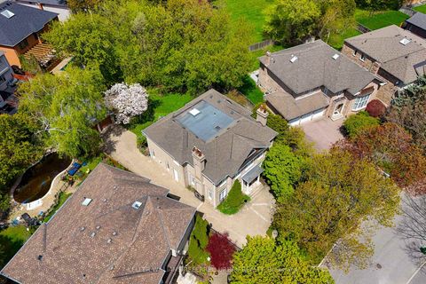 Photo 19 at 44 Cotswold Crescent, Windfields, Toronto