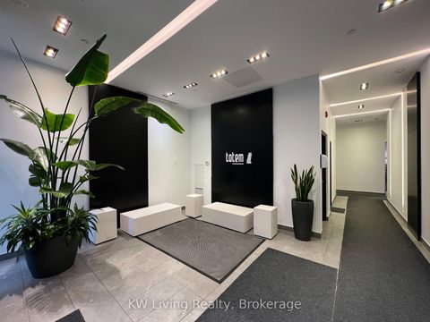 Photo 2 at 1007 - 17 Dundonald Street, Yonge Corridor, Toronto