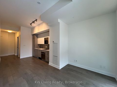 Photo 11 at 1007 - 17 Dundonald Street, Yonge Corridor, Toronto
