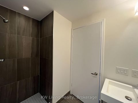 Photo 14 at 1007 - 17 Dundonald Street, Yonge Corridor, Toronto
