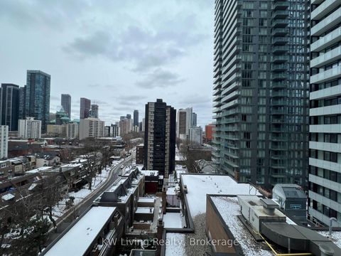 Photo 16 at 1007 - 17 Dundonald Street, Yonge Corridor, Toronto