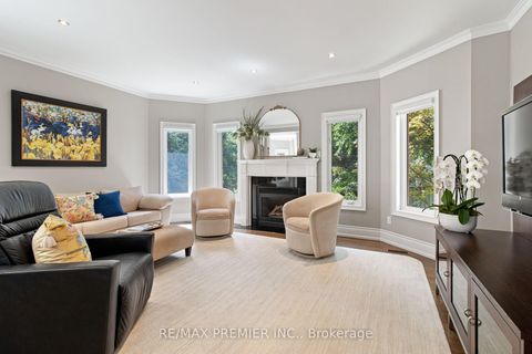 Photo 15 at 19 Stockdale Crescent, North Richvale, Richmond Hill
