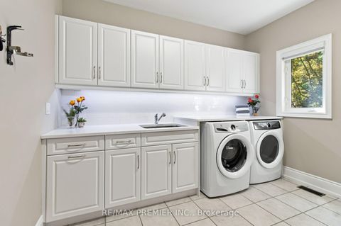 Photo 18 at 19 Stockdale Crescent, North Richvale, Richmond Hill