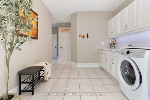 Photo 19 at 19 Stockdale Crescent, North Richvale, Richmond Hill
