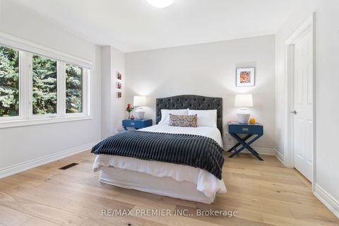 Photo 21 at 19 Stockdale Crescent, North Richvale, Richmond Hill