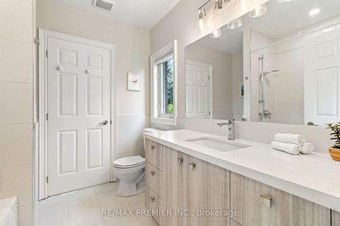 Photo 22 at 19 Stockdale Crescent, North Richvale, Richmond Hill