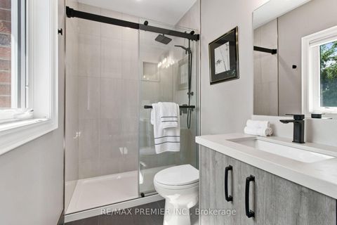 Photo 27 at 19 Stockdale Crescent, North Richvale, Richmond Hill