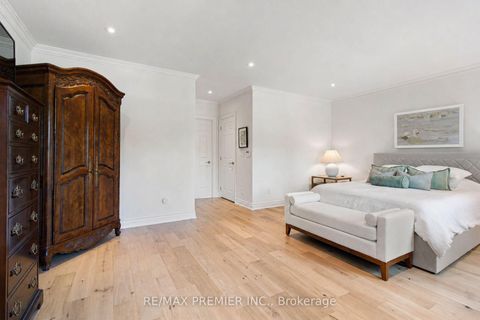 Photo 29 at 19 Stockdale Crescent, North Richvale, Richmond Hill