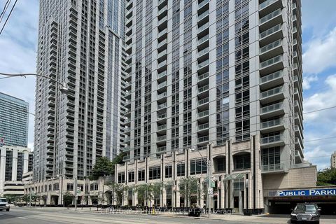 Photo 11 at 404 - 761 Bay Street, Bay Street Corridor, Toronto