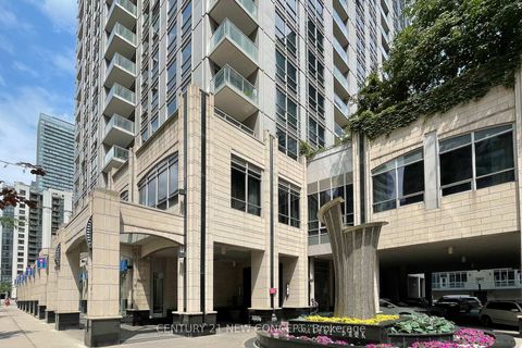 Photo 13 at 404 - 761 Bay Street, Bay Street Corridor, Toronto