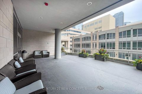 Photo 22 at 404 - 761 Bay Street, Bay Street Corridor, Toronto